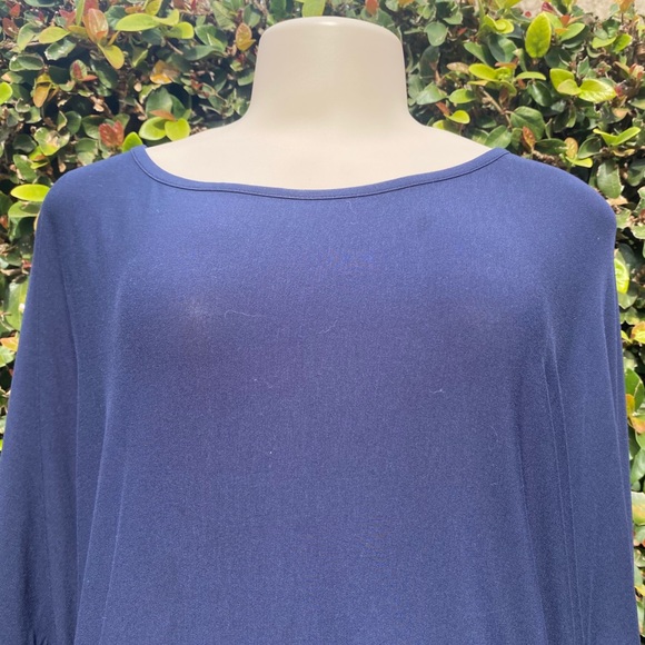 {VINCE} Top - Picture 3 of 9